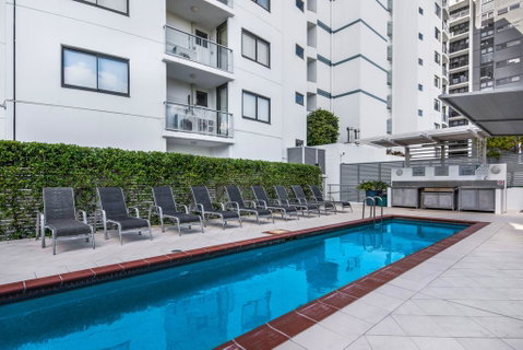 Seamark On First - Accommodation Brisbane 3