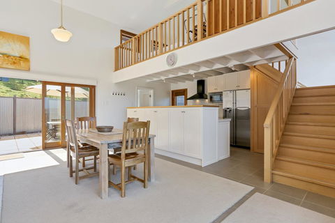 Seascape Retreat - Accommodation Brisbane 2