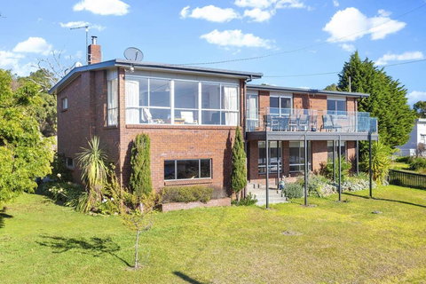 SEASIDE SERENITY 1 - Accommodation Brisbane 2