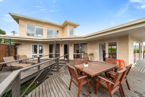 Seaview Mount Martha - Accommodation Brisbane 0