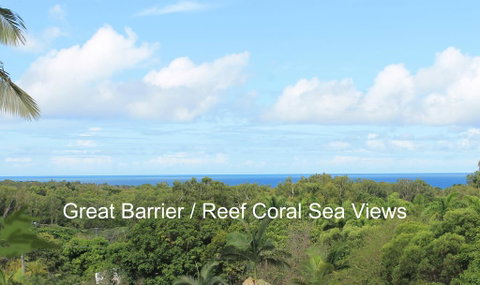 SEAVIEWS Oak Beach - Accommodation Brisbane 1