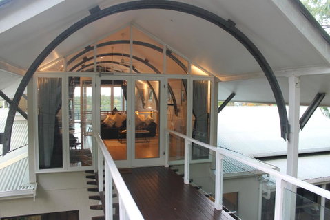 SEAVIEWS Oak Beach - Accommodation Brisbane 2