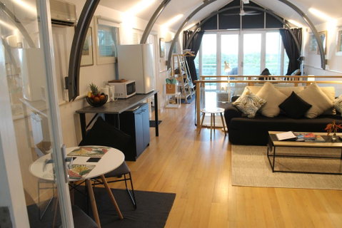 SEAVIEWS Oak Beach - Accommodation Brisbane 3