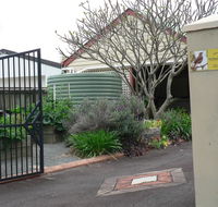 Self-contained 2 bedroom Apartment - Accommodation Brisbane