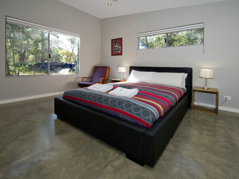 Sequoia Sanctuary - Accommodation Brisbane 3