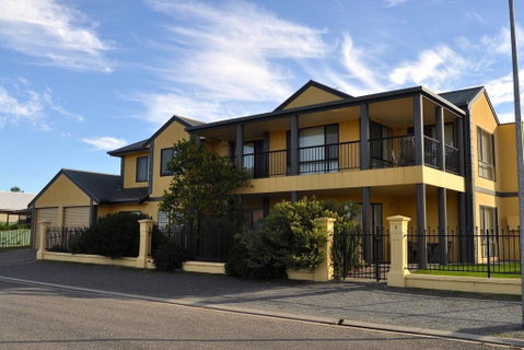 Serendipity - Accommodation Brisbane 0