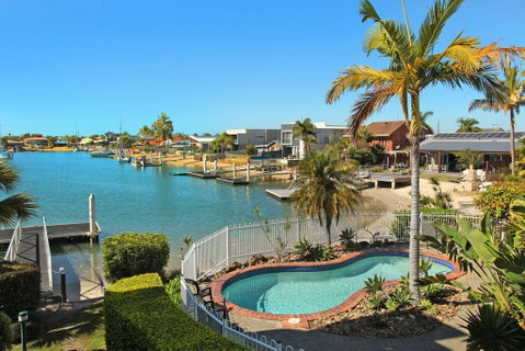 Serenity Waters 6 - Pristine 2 BDRM Apt With Water Views - Accommodation Brisbane 0