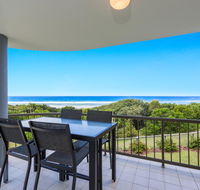 Shoreline Six With Ocean Views To See The Whales - Accommodation Brisbane