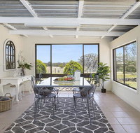 Silky Oak Cottage - cosy with country views - Accommodation Brisbane