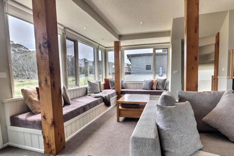 Ski Bird - Accommodation Brisbane 2