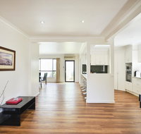 Skymirror Villa - Accommodation Brisbane