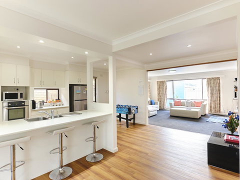 Skymirror Villa - Accommodation Brisbane 3