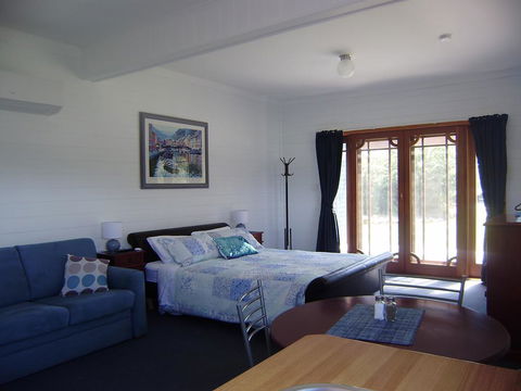 Sleepy Hollow Hideout - Hideout 1 - Accommodation Brisbane 2