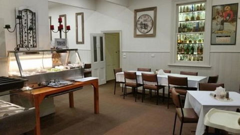 Snake Valley Hotel - Accommodation Brisbane 0