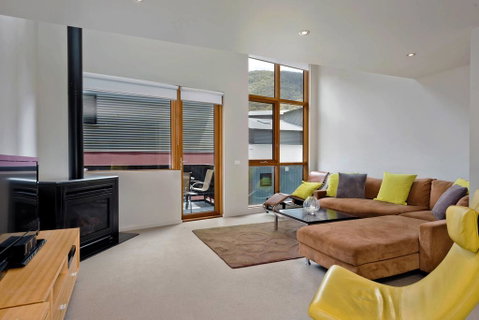 Snow Stream Apartments - Accommodation Brisbane 3