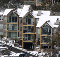 Snowman 1 - Accommodation Brisbane