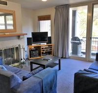 Snowman 6 - Accommodation Brisbane