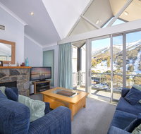 Snowman 8 - Accommodation Brisbane