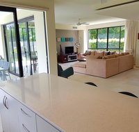 SONOMA - On the river - Accommodation Brisbane