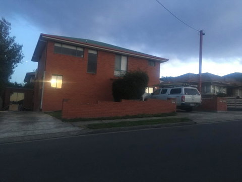 Spacious And Central To CBD - Accommodation Brisbane 3