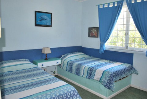 SPARKLING WATERS, UNIT 1 - Accommodation Brisbane 3