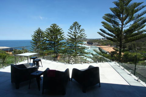 Spectacular Bilgola Beachhouse - Accommodation Brisbane 0