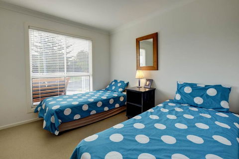 SPINNAKER 1 - Accommodation Brisbane 1