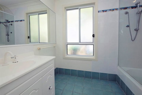 SPINNAKER 2 - Accommodation Brisbane 2