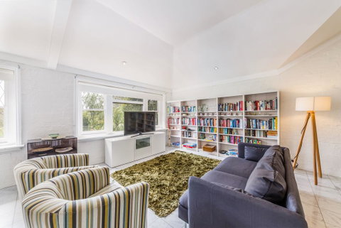 Spoilt For Choice 2-bed/2-bath + Free Parking - Accommodation Brisbane 0