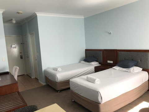 Springwood Motor Inn - Accommodation Brisbane 1