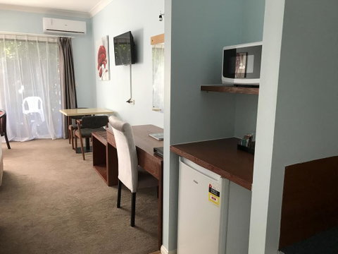 Springwood Motor Inn - Accommodation Brisbane 3