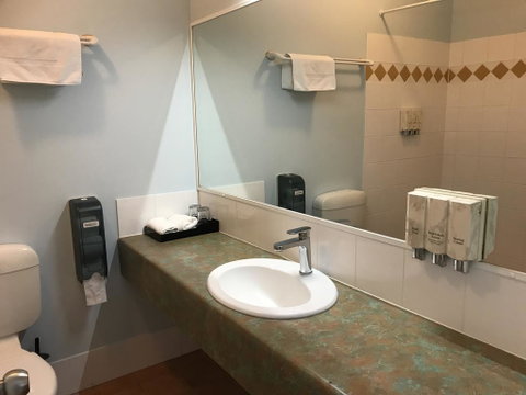 Springwood Motor Inn - Accommodation Brisbane 2