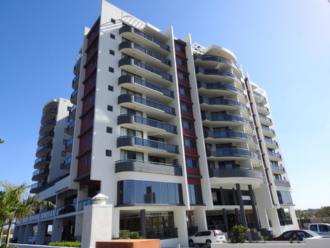 Springwood Tower Apartment Hotel - Accommodation Brisbane 0