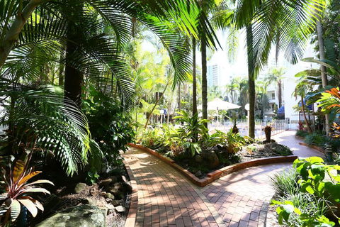 St Tropez Resort - Accommodation Brisbane 2