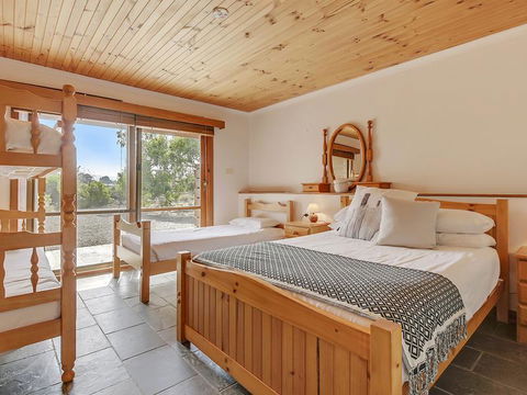Steeles Island Retreat - Accommodation Brisbane 2