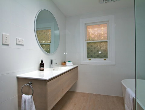 Strahan House - Accommodation Brisbane 3
