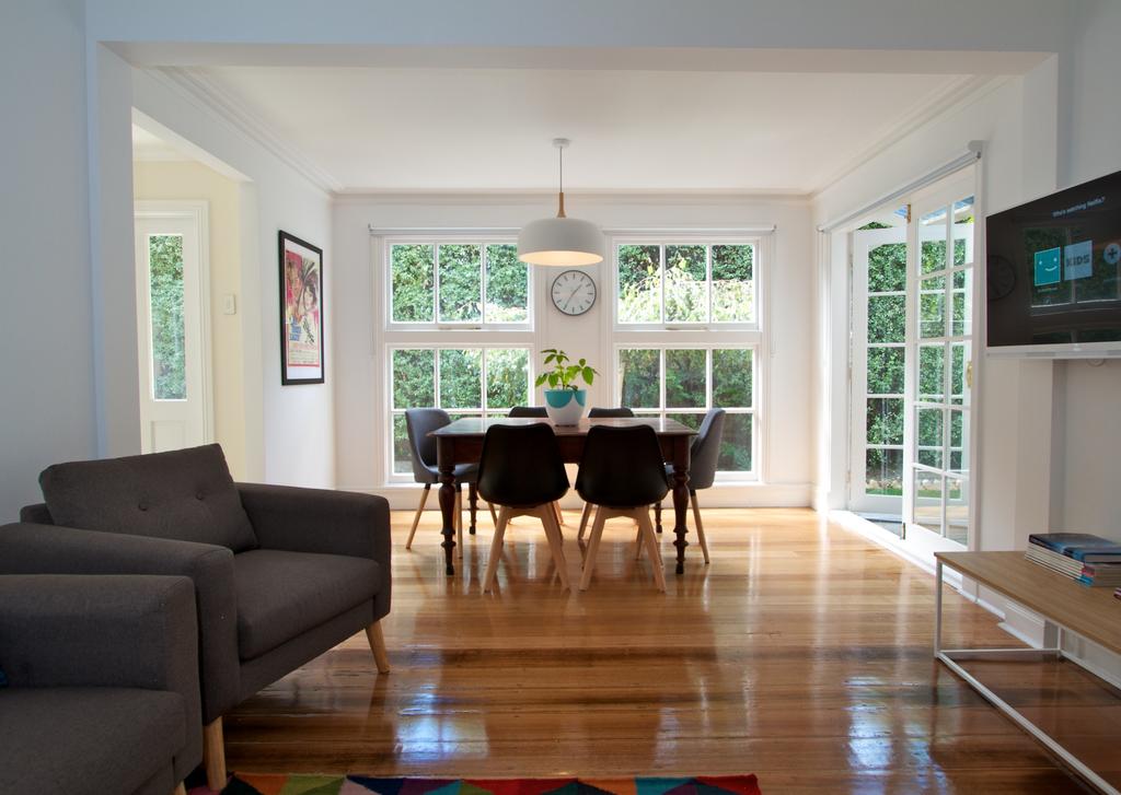 Oakdowns TAS Accommodation Brisbane
