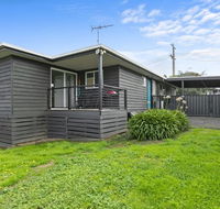 Strathmore Beach House 67 - Accommodation Brisbane