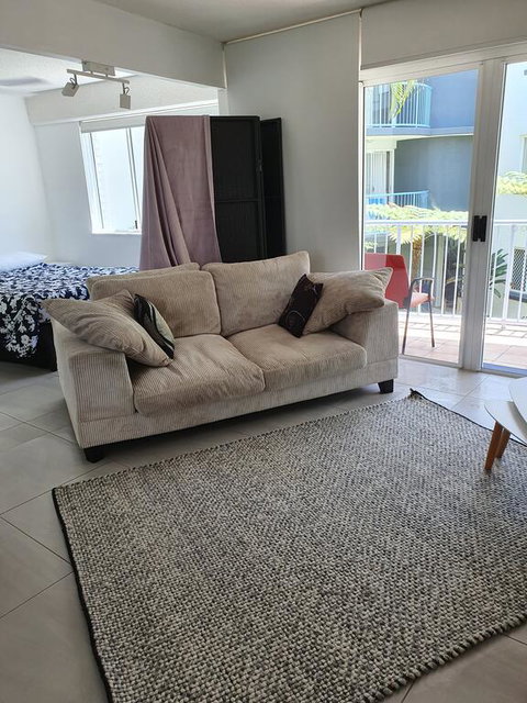 Studio Apartment Mooloolaba Beach Holiday Management - Accommodation Brisbane 1