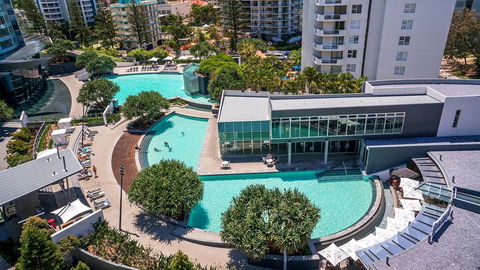 Stunning 4 Bedroom Sub Penthouse - Level 60 Q1 - Accommodation Brisbane 1