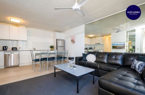 Stunning Ocean View Apartment - Resort Facilities - Accommodation Brisbane 0