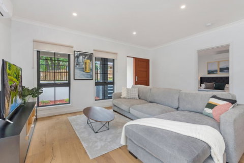 Style, Comfort And Convenience - Accommodation Brisbane 3