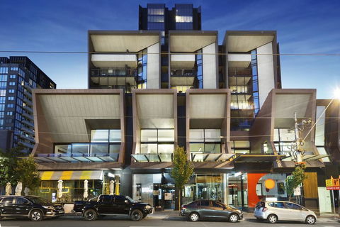 STYLISH 2BR 2BTH + CAR = HEART OF SOUTH YARRA - Accommodation Brisbane 0
