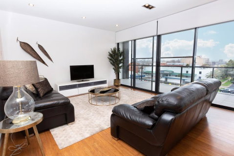 Stylish Inner City Penthouse Apartment - Accommodation Brisbane 0