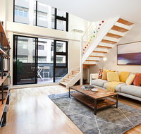 Stylish Loft Steps From City In Best Neighbourhood - Accommodation Brisbane