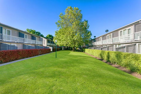 Summer East Apartments - Accommodation Brisbane 0