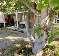 SUMMER HOUSE - CENTRAL LOCATION Near PARK - Accommodation Brisbane