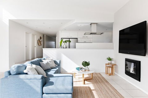 Sundara Beach House - Accommodation Brisbane 2