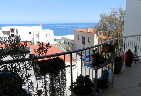Sun, Sand, Sea And Salty Kisses Cottesloe Beach House - Accommodation Brisbane 0