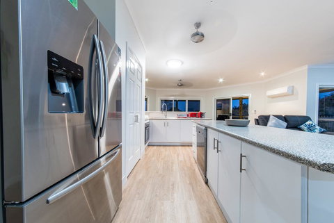 Sunset Escape - Accommodation Brisbane 1